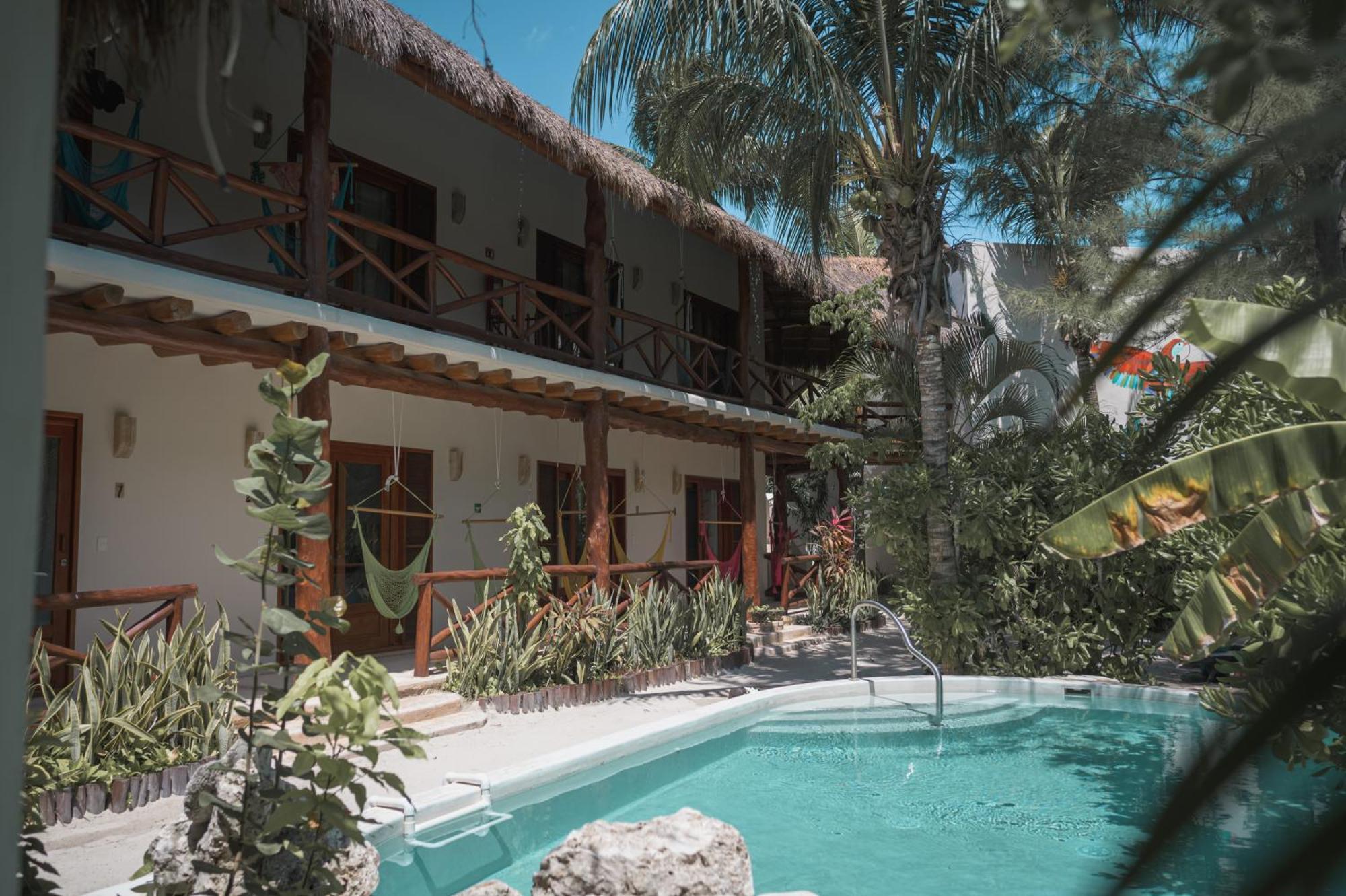 Casa Iguana - Beachfront 3*