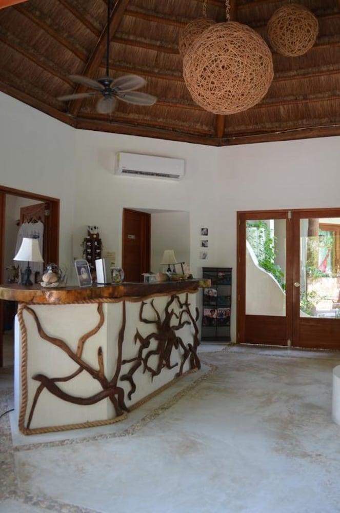 Casa Iguana - Beachfront 3* Holbox